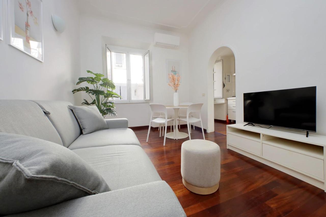 Domus Lou Elegante Appartamento In Trastevere Roma Exterior photo