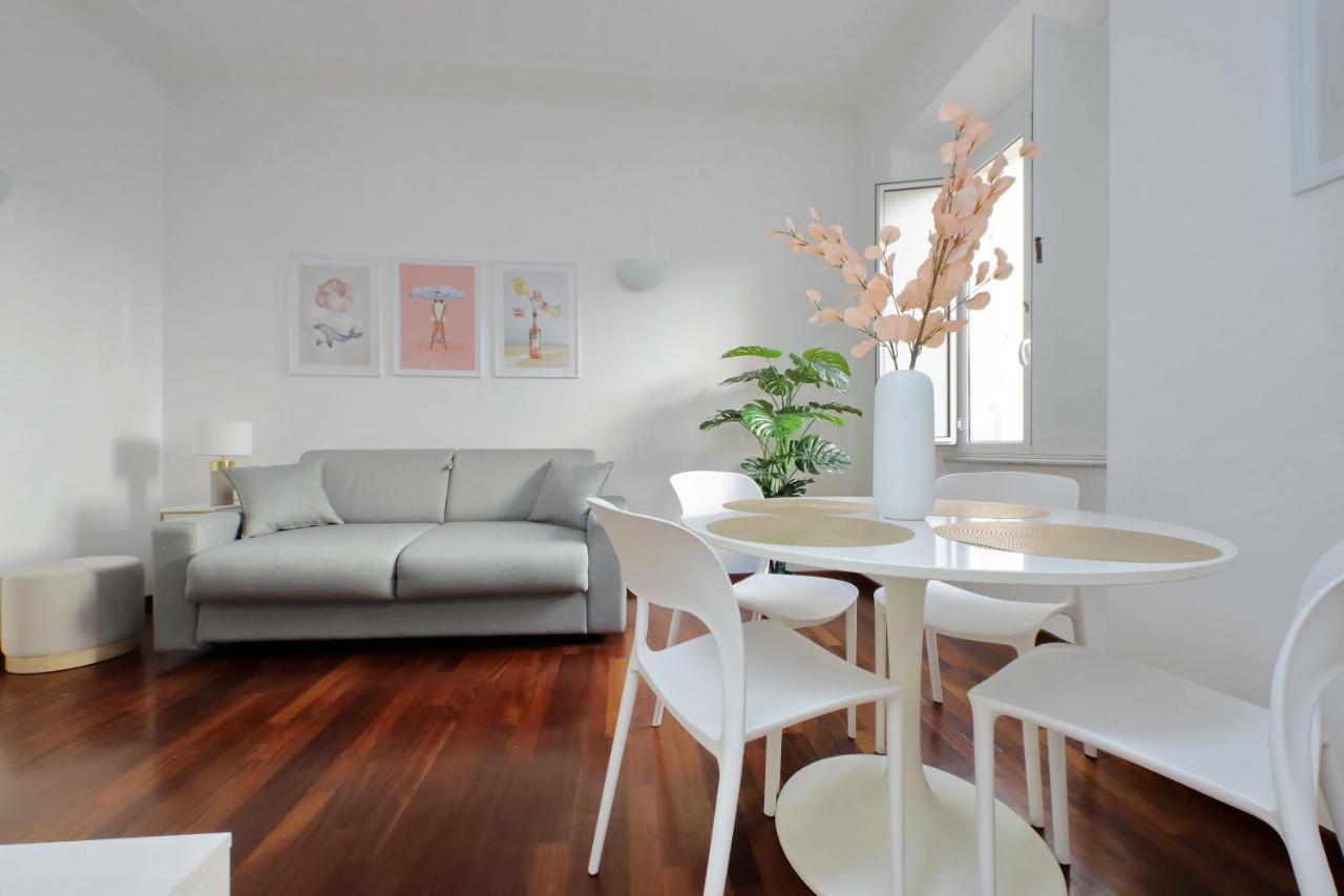 Domus Lou Elegante Appartamento In Trastevere Roma Exterior photo