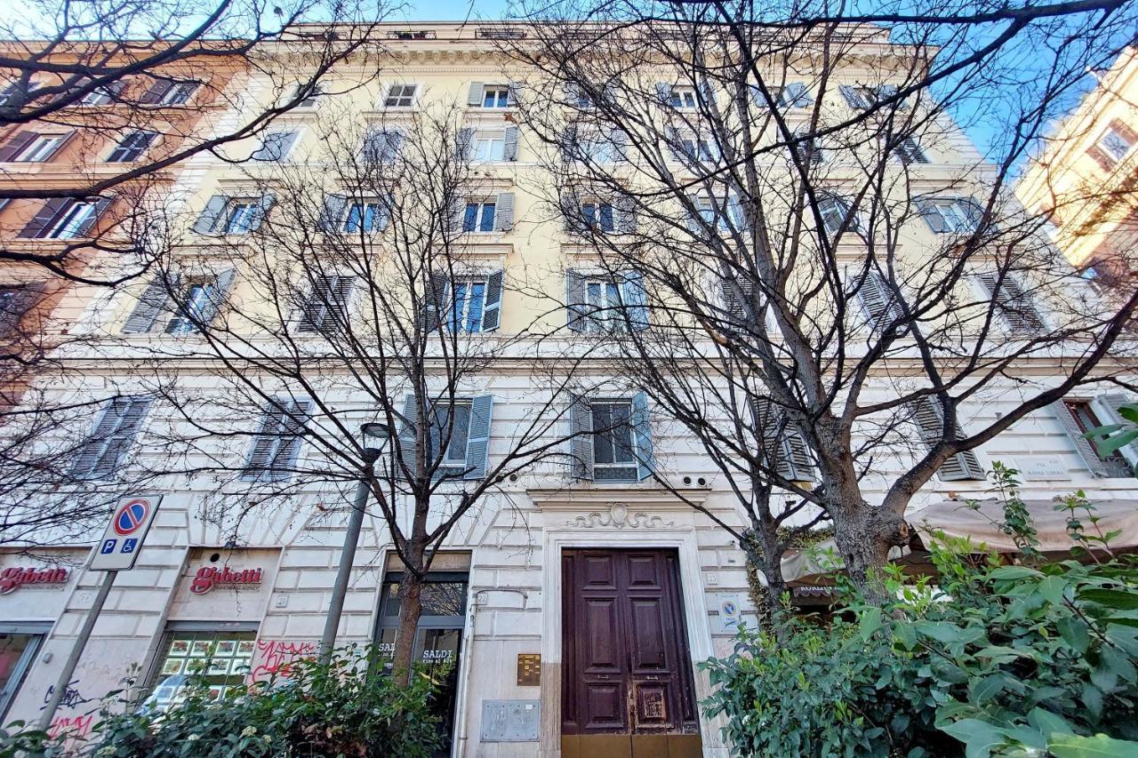 Domus Lou Elegante Appartamento In Trastevere Roma Exterior photo